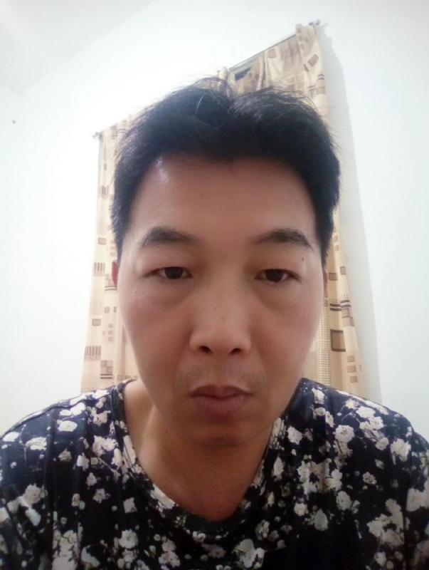 繁华哀伤的第一张照片--闽清征婚网