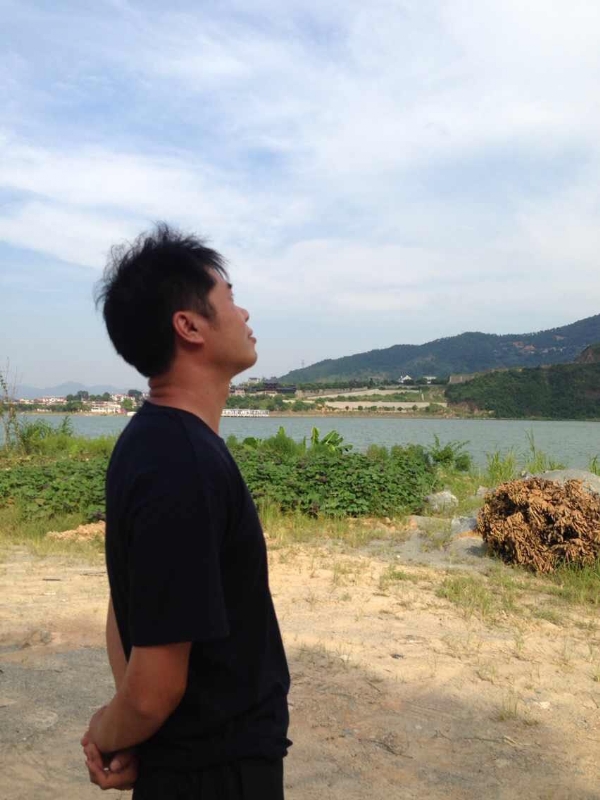 雾里看花的第一张照片--闽清征婚网