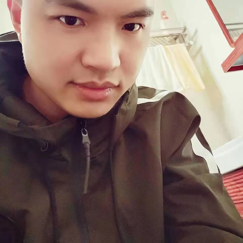 高大上的宅男的第二张照片--闽清征婚网