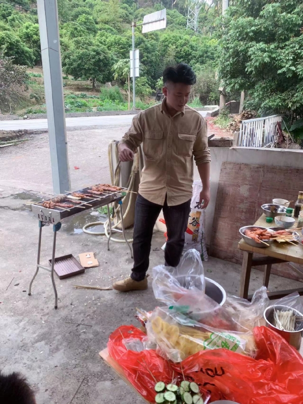 你黑我哟的第一张照片--闽清征婚网