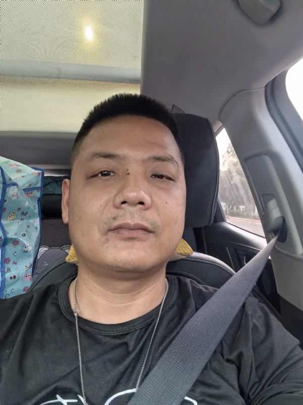 卖电池的大叔的第一张照片--闽清征婚网